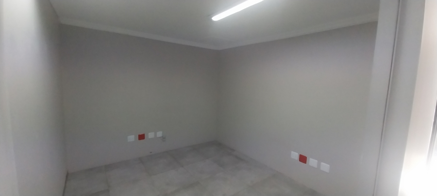 To Let Commercial Property for Rent in Berea Eastern Cape